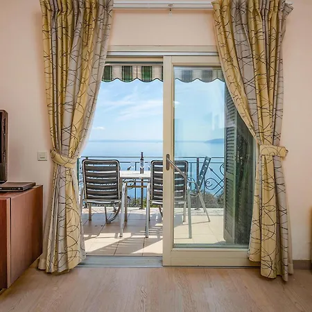 3 Bedroom Beautiful In * Moscenicka Draga