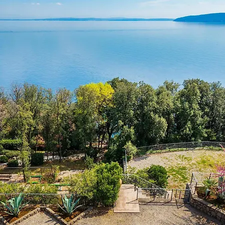 3 Bedroom Beautiful In Apartment