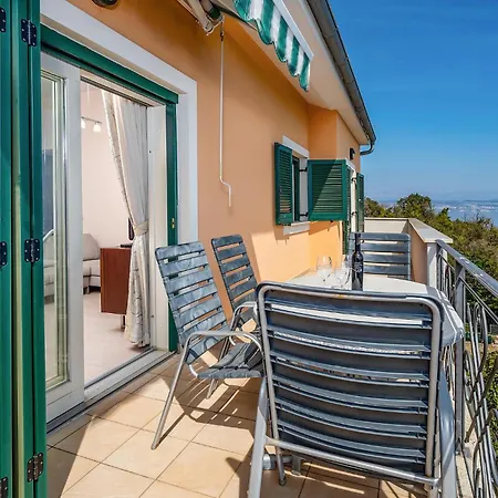 3 Bedroom Beautiful In * Moscenicka Draga