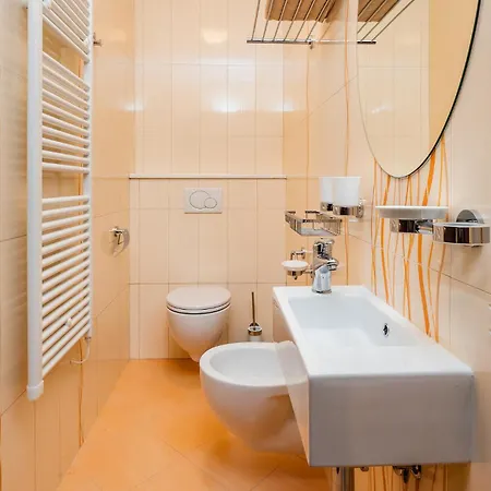 3 Bedroom Beautiful In Apartment Moscenicka Draga