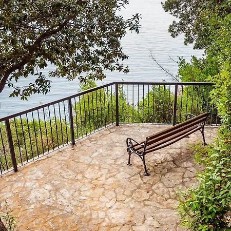 3 Bedroom Beautiful In Apartment *